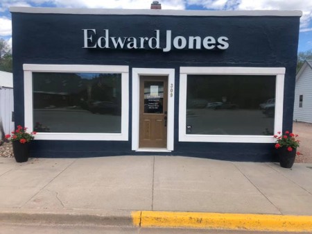  Edward Jones – Lindsay Luper 